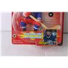 Image 2 : Starting Line-up Pro Action Wayne Gretzky Hockey Figurine (NIB)