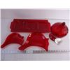 Image 1 : Assorted Red Christmas Glass Pieces