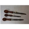 Image 4 : (3) Vintage Wooden Handled Chisels