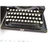 Image 4 : Vintage Underwood Typewriter