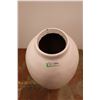 Image 3 : *Large Decorative Plastic Palm Tree with Vase - 37" (Pick-up preferred)
