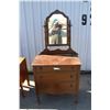 Image 1 : **3 Door Dresser with Mirror on Wheels - 32" x 17" x 34"