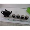 Image 1 : Elephant Tea Pot and Matching Cups