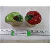 Image 2 : Apple Salt and Pepper Shakers