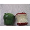 Image 3 : Apple Salt and Pepper Shakers