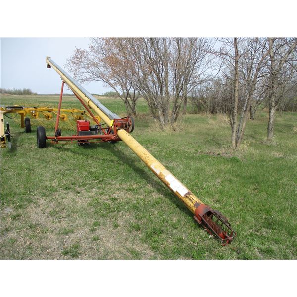 Westfield J207 Auger with Kohler Magnum 16 Motor - Serial No. 42504