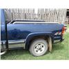 Image 4 : 2002 Chevrolet Silverado 1500 4x4 Half Ton - New Battery (321,000kms) VIN No. 2GCEK19TA21218939