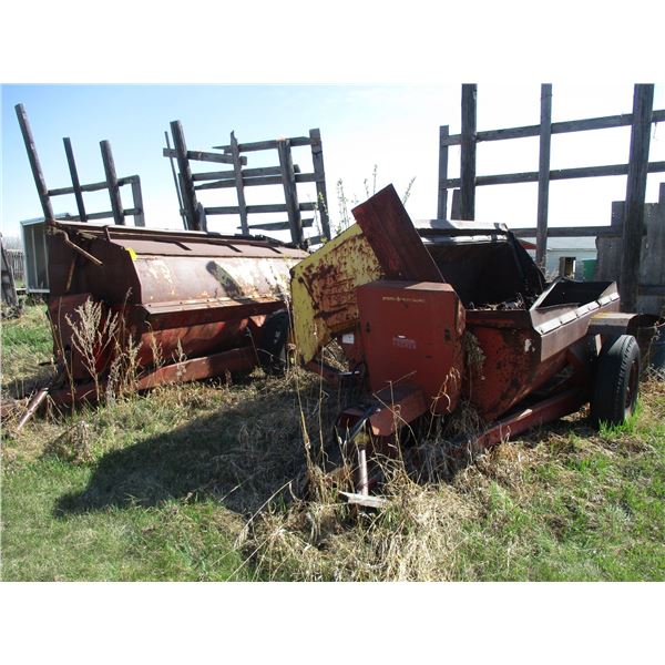 (2) Sperry New Holland Tub Spreader