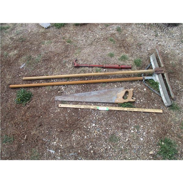 (2) Squeege, Handsaw, Nail Puller