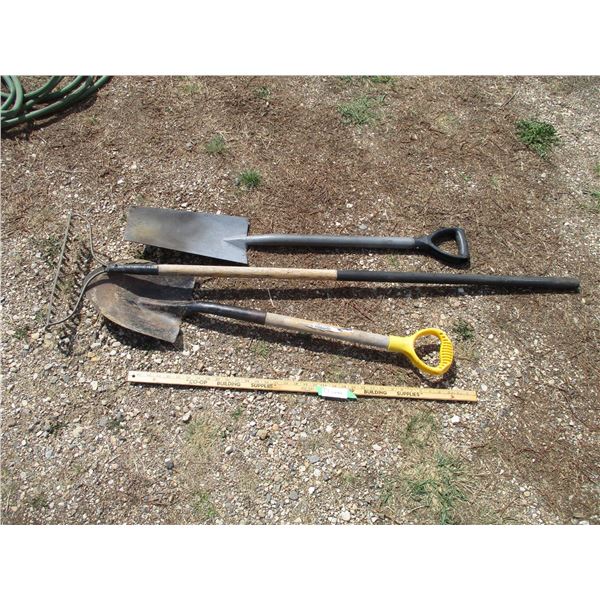Trenching Spade, Rake, Spade - Bodnarus Auctioneering