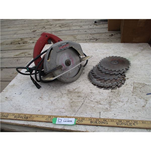 Milwakee Skill Saw with Extra Blades