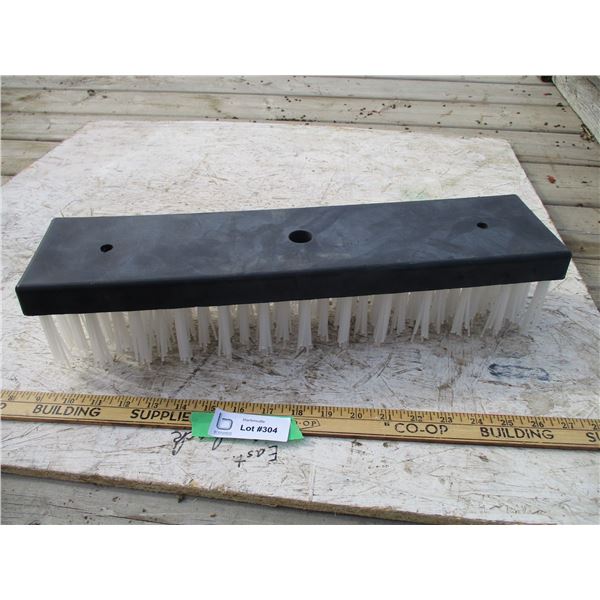 Cattle Oiler Rubbing Brush Head (18in Long)