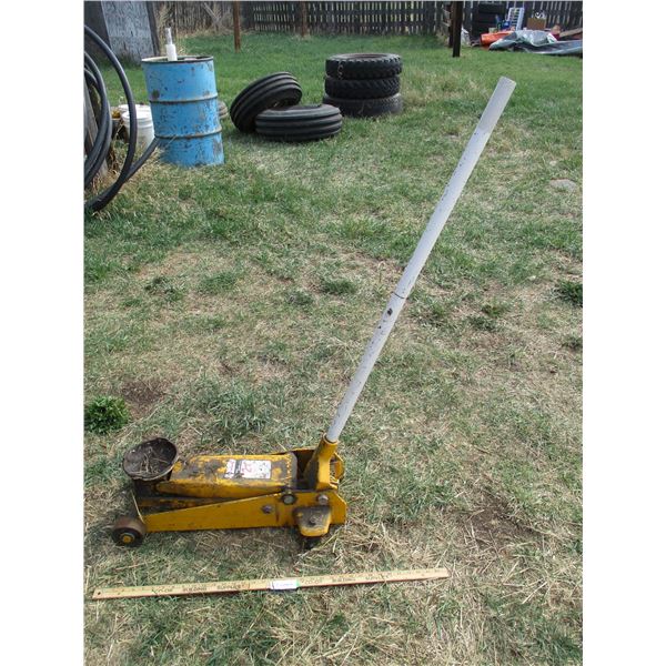 Wilmore Floor Jack (2 1/4 Ton)