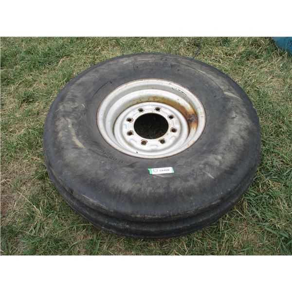 Agramark Tire and Rim 11.00-16 (8 Bolt)