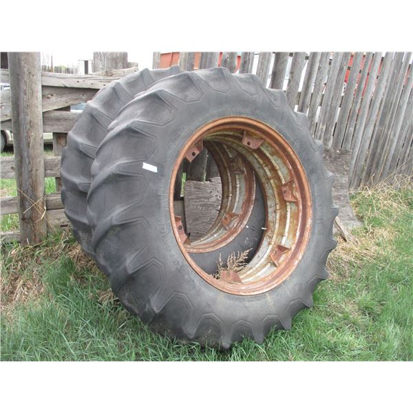 (2x Bid Price) FireStone F151 All Traction Field and Road Tractor Tires (Cracked)