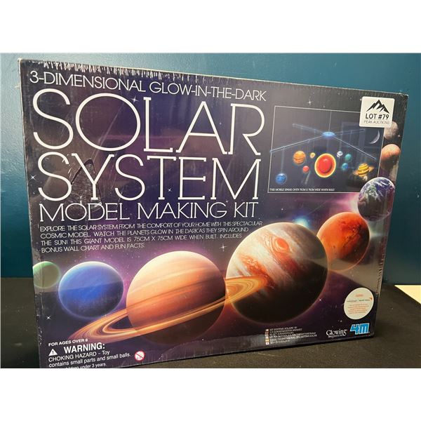 Lot of 1 3-Dimensional Glow In The Dark Solar System Model Making Kit