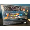 Image 2 : Lot of 1 3-Dimensional Glow In The Dark Solar System Model Making Kit