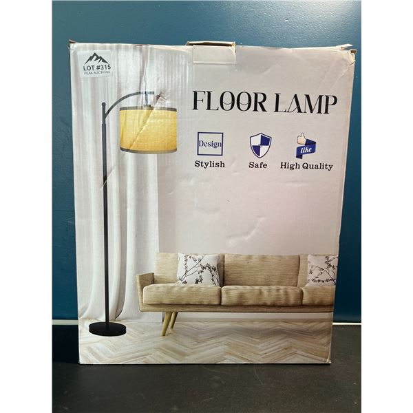 Lot of 1 Floor Lamp