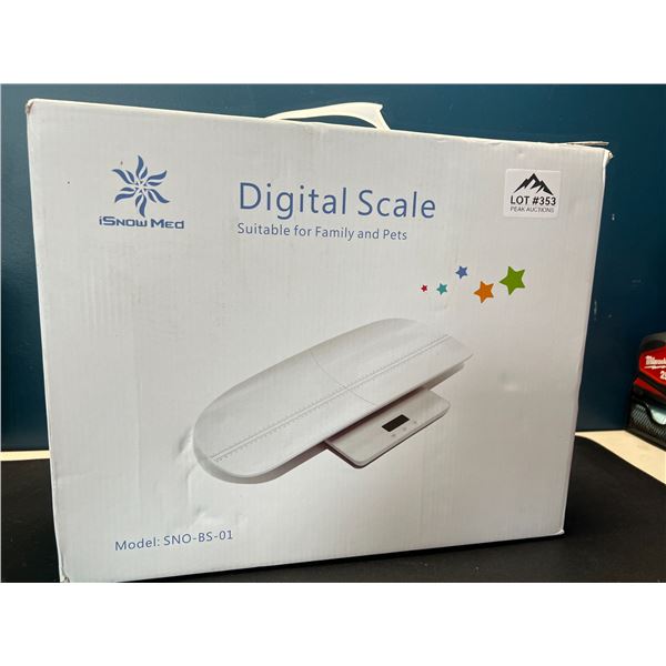 Lot of 1 Digital Scale for Pets or Babies