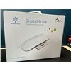 Image 1 : Lot of 1 Digital Scale for Pets or Babies