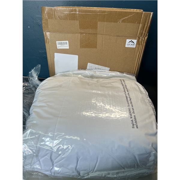 Lot of 1 Queen Size Comforter - Whtie