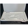 Image 1 : Lot of 1 Logitech Multi-Device K380 Keyboard for Mac - White