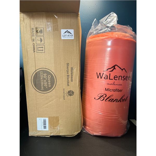 Lot of 1 Walensee Queen Size Sherpa Blanket - 90x90inch - Coral/Pink Colour