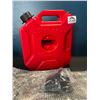 Image 1 : Lot of 1 Gasoline Jerry Can - 5L/1.3 Gallon