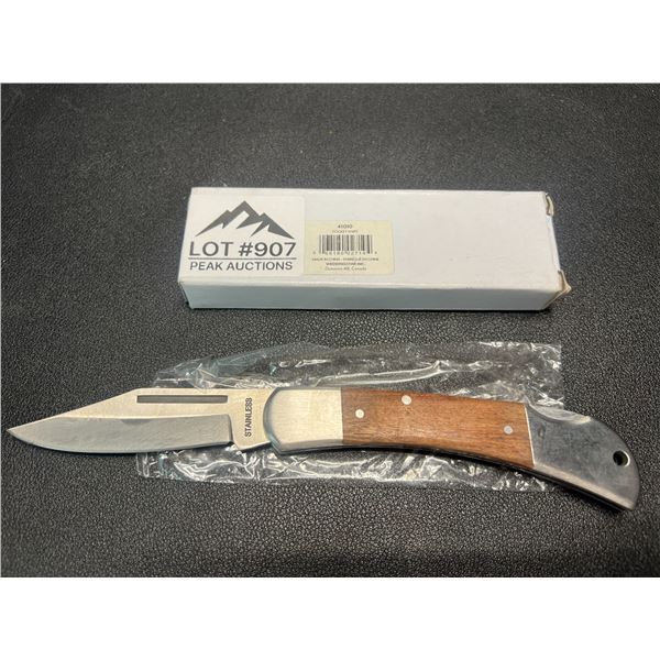 Lot of 1 Locking Pocket Knife