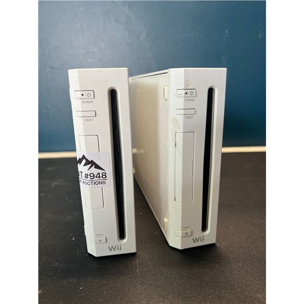 Lot of 2 Nintendo Wii Consoles - Used