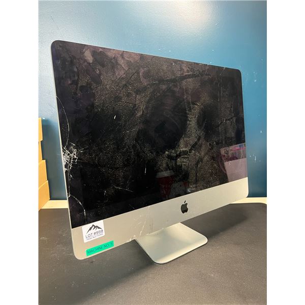 Lot of 1 iMac Monitor - Used