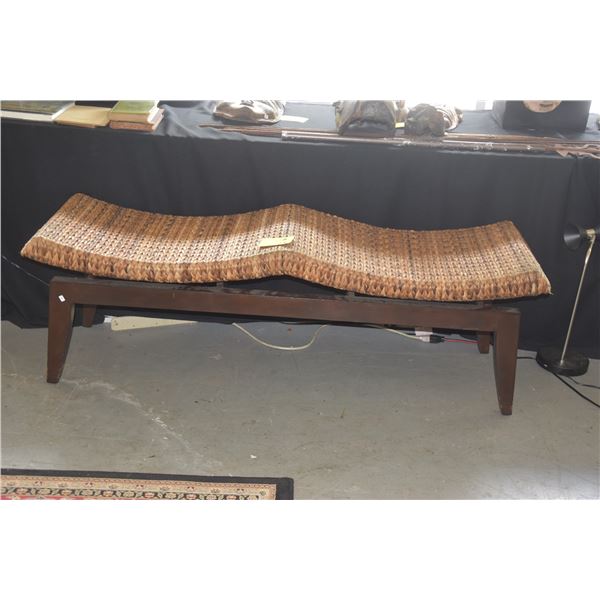 STYLISH MODERN TWO-SEAT WINDOW BENCH (63  X 19  X 21 )