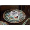 Image 2 : CHINESE FAMILLE VERTE ROOSTER PATTERN RIMMED BOWLS, PLATES & SPOONS (22 PCS)