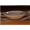 Image 2 : POLYNESIAN CARVED WOOD BOWL , 2 FIGURES HANDLES