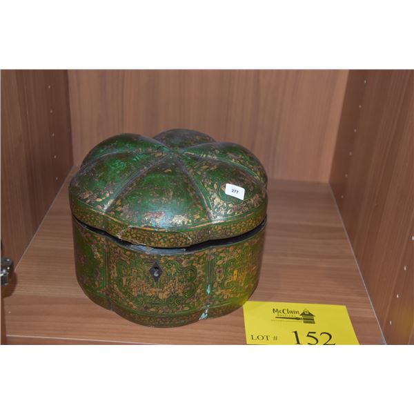 ANTIQUE CHINESE EXPORT GREEN & GOLD TEA CADDY, MELLON SHAPE (8 1/2")