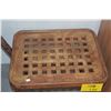 Image 2 : TEAK GRATE TOP TABLE (21" X 16 1/2")