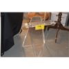 Image 2 : ACRYLIC EASEL (44 1/2")