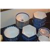 Image 2 : MIXED LOT JAPANESE PORCELAIN SERVING DISHES  (45 PCS)