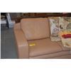 Image 2 : NICOLETTI LEATHER LOVESEAT (62 1/2")