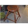 Image 2 : VINTAGE WOOD STOOL