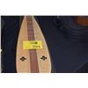 Image 1 : DULCIMER W/CASE