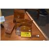 Image 1 : HAWAIIAN KOA DESK TOP ACCESSORIES W/COAT OF ARMS (9 PCS)