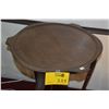Image 2 : ROUND WOOD SIDE TABLE W/3 LEGS