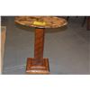 Image 2 : HAWAIIAN WOOD SIDE TABLE