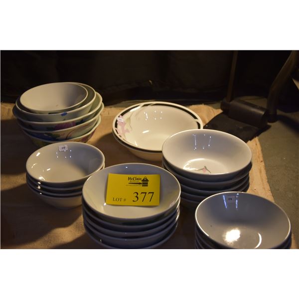 CHINESE BOWLS W/CHICKEN MOTIF (24 PCS)