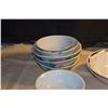 Image 2 : CHINESE BOWLS W/CHICKEN MOTIF (24 PCS)