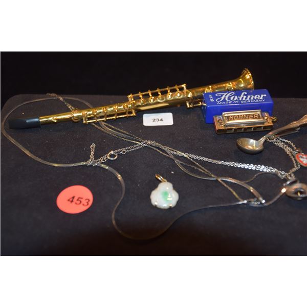 MIXED LOT: STERLING SILVER NECKLACES, MINIATURE MUSICAL INSTRUMENTS, ETC.