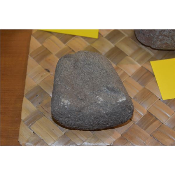 VERY OLD KAUAI BROWN STIRRUP POUNDER (4" X 4")
