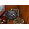 Image 2 : MIXED LOT: PLATES, BOWLS, TRIVETS, SWEET MEAT DISH, CHOPSTICKS, TEA POT & STATUE
