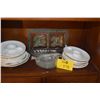 Image 1 : MIXED LOT: ARTICHOKE PLATES, FISH PLATES, SERVING TRAY, ETC.